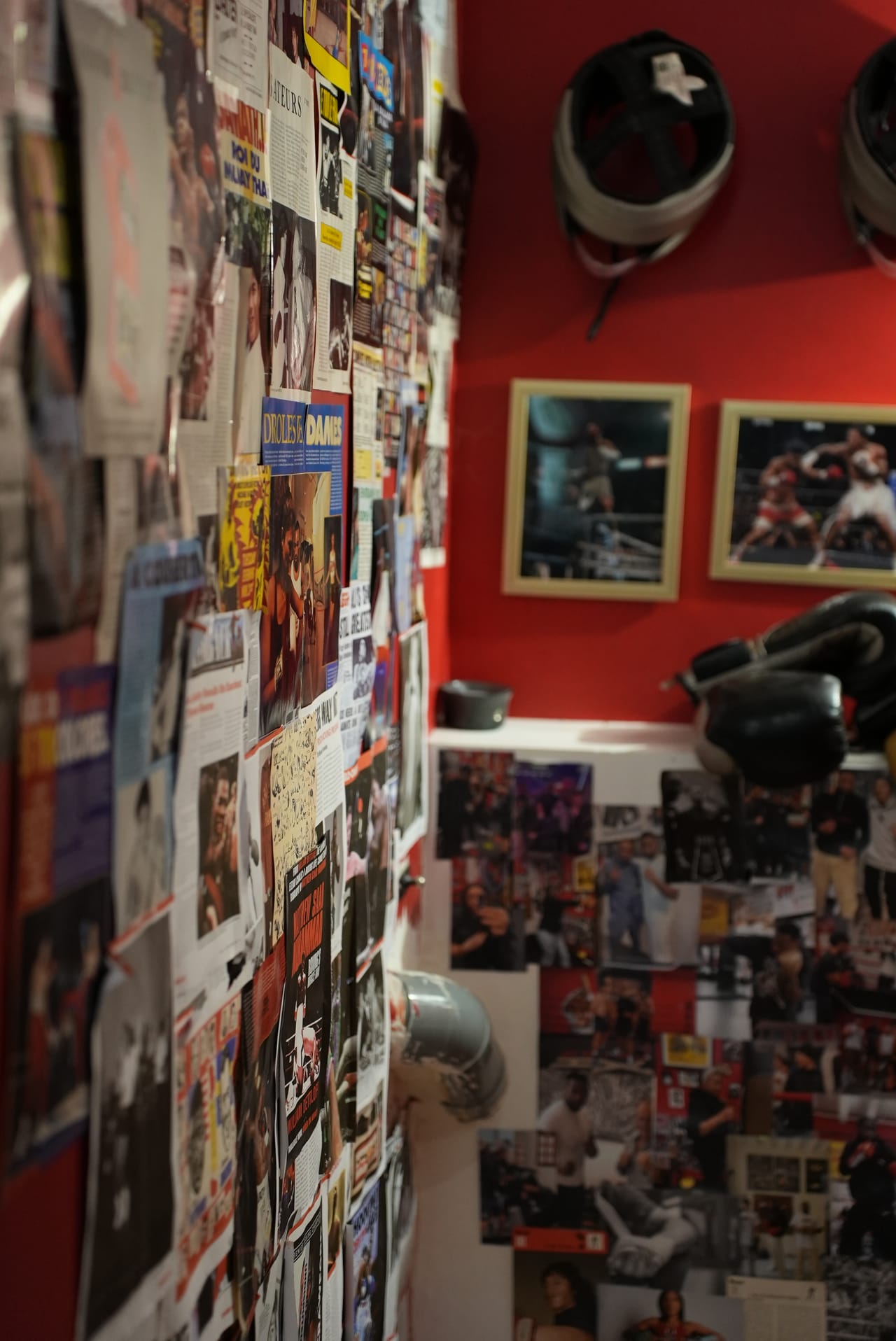 Matériel et souvenirs au Spartan Boxing Club